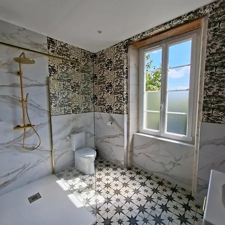 בית נופש La Glycine, Maison Au Calme Avec Jardin, Fibre Wi-fi, 20 Min Des Plages, Parking Prive Luçon