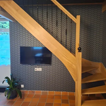 La Glycine, Maison Au Calme Avec Jardin, Fibre Wi-fi, 20 Min Des Plages, Parking Prive בית נופש