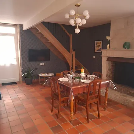 בית נופש La Glycine, Maison Au Calme Avec Jardin, Fibre Wi-fi, 20 Min Des Plages, Parking Prive Luçon